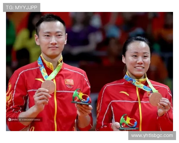 成都羽毛球队与重庆羽毛球队赛后状态分析与复盘总结