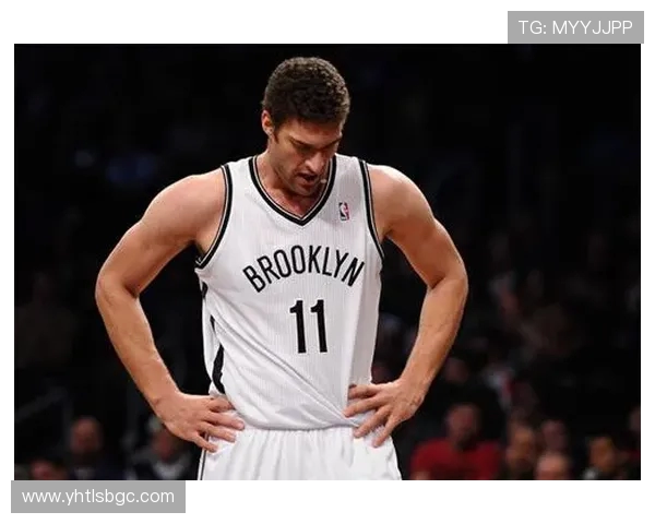 布鲁克洛佩斯:从NBA巨星到篮球战术的关键人物分析 布鲁克洛佩斯:从NBA巨星到篮球战术的关键人物分析
